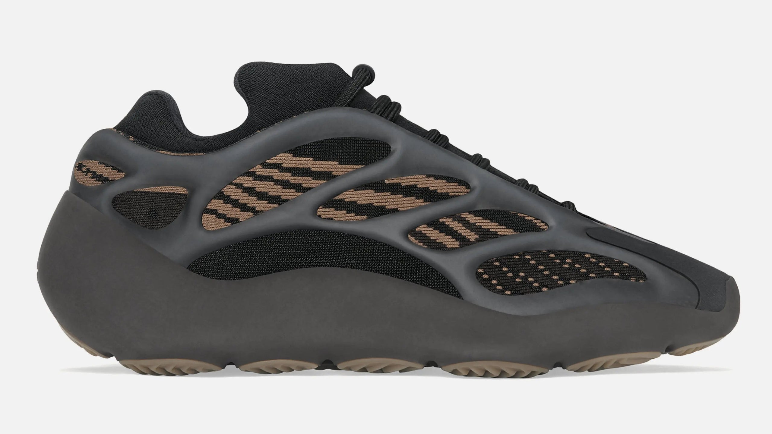 Adidas Yeezy 700 V3 (Clay Brown/Clay Brown/Clay Brown) - Patta