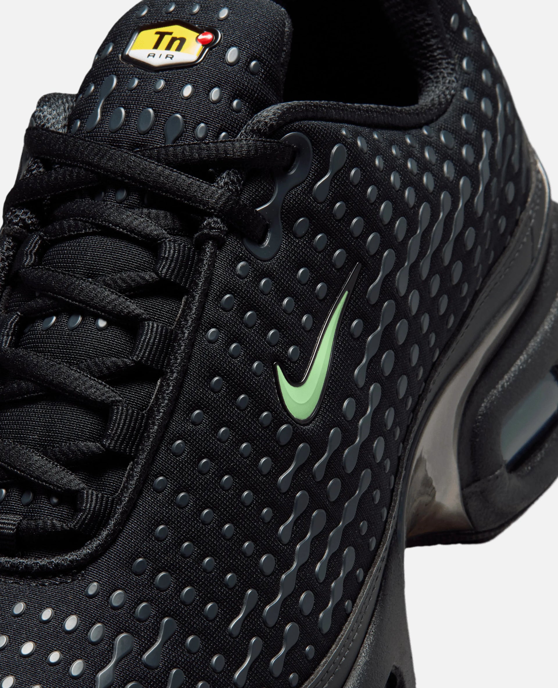 Nike Air Max Plus VII (Black/Illusion Green-Dark Smoke Grey-Metallic Pewter) Nike