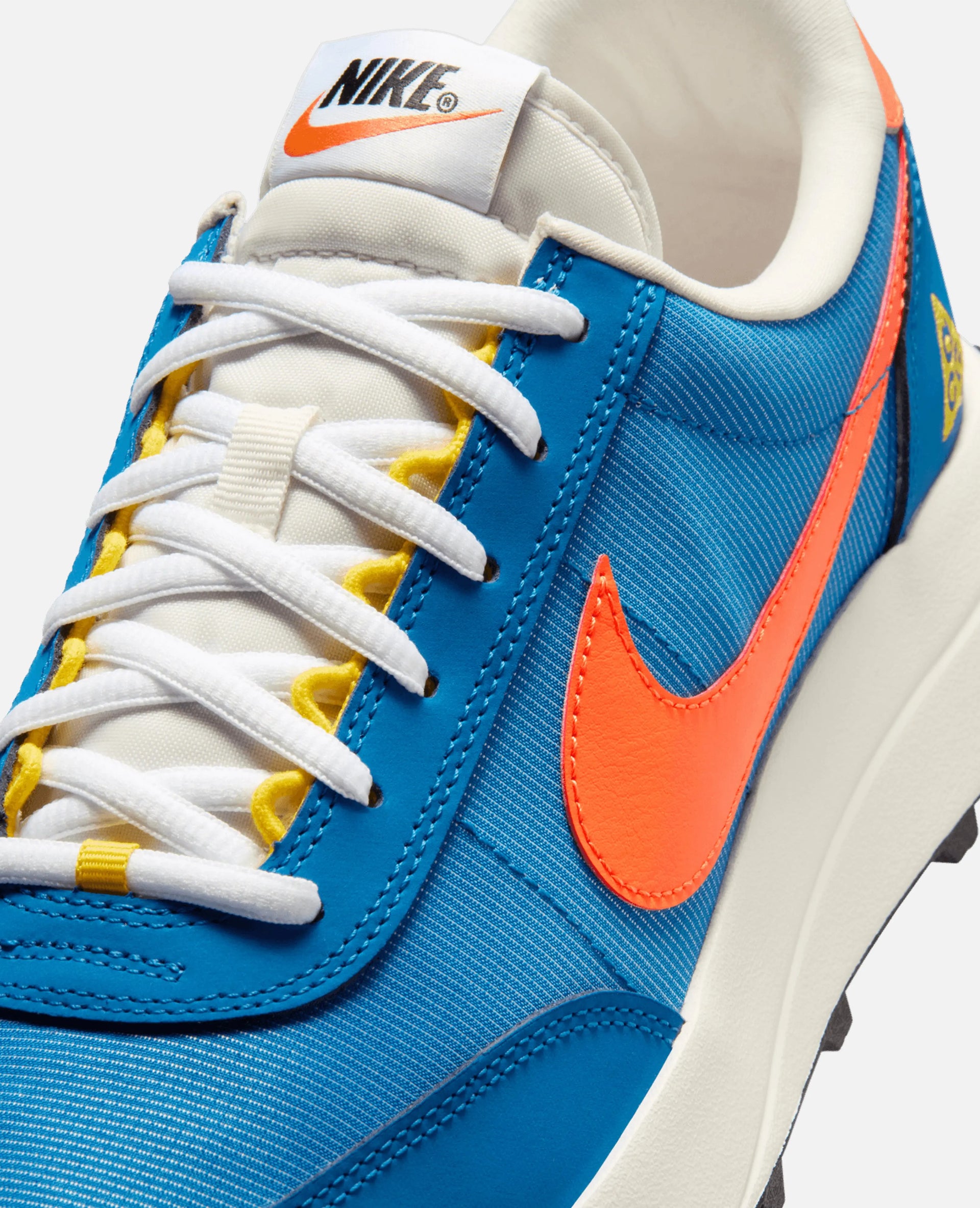 Nike ACG Ldv (Brilliant Blue/Turf Orange-Sail-White-Black-Tour Yellow) Nike