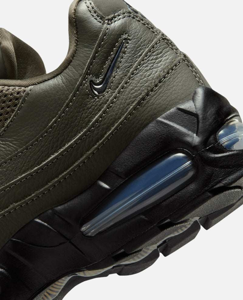 W Nike Air Max 95 (CARGO KHAKI/MEDIUM OLIVE-BLACK) Nike