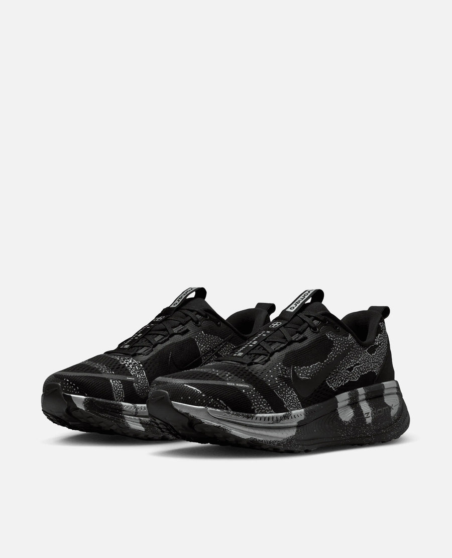 Nike Vomero 18 Disrupt (Iron Grey/Black-Light Smoke Grey) Nike
