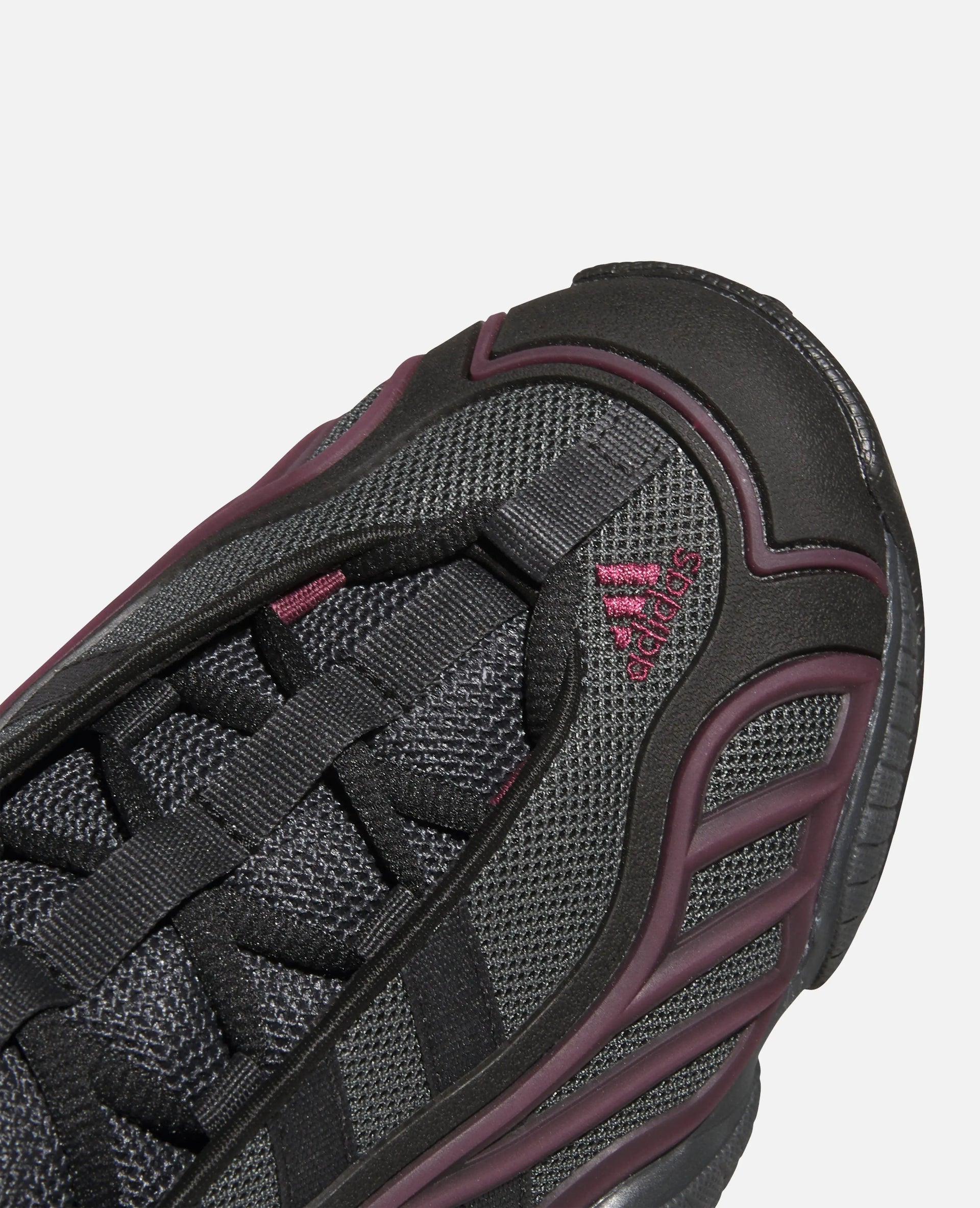 adidas Intimidation (Core Black/Maroon Carbon) adidas