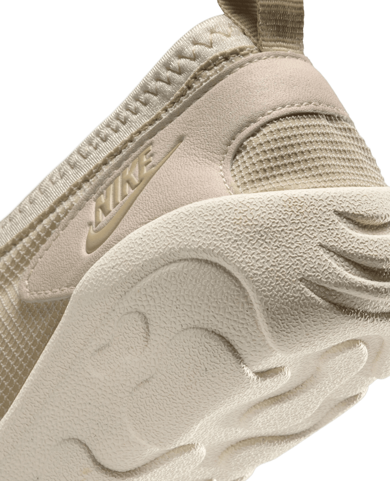 Nike WMNS Aqua Turf (LT Orewood BFN/Desert Khaki) - Patta